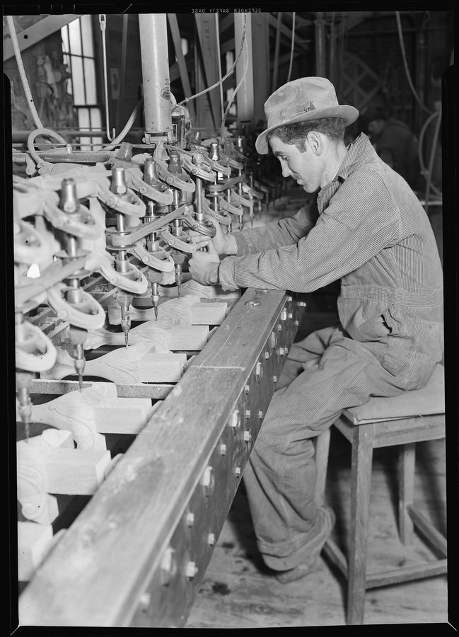 lossy-page1-649px-High_Point,_North_Carolina_-_Upholstering._Tomlinson_Chair_Manufacturing_Co._Multiple_carver_machine_automatically..._-_NARA_-_518488.tif