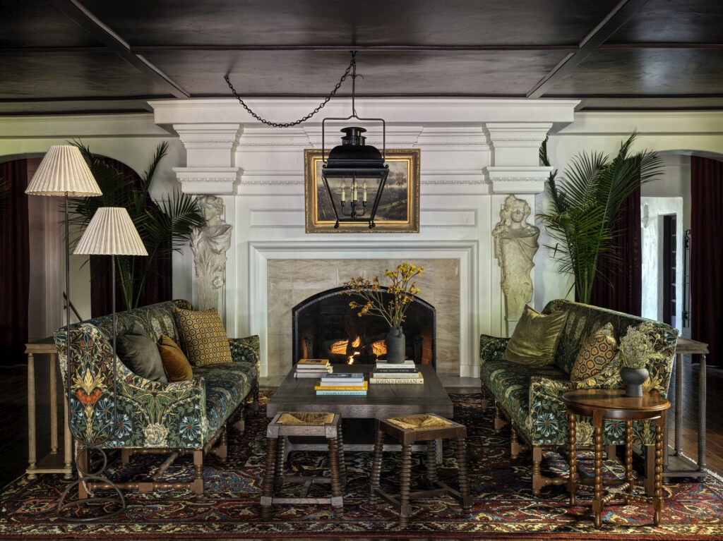 La Playa Hotel interior